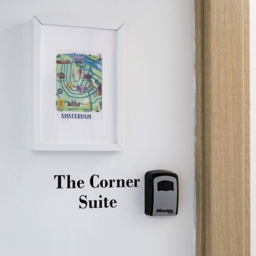 Corner Suite